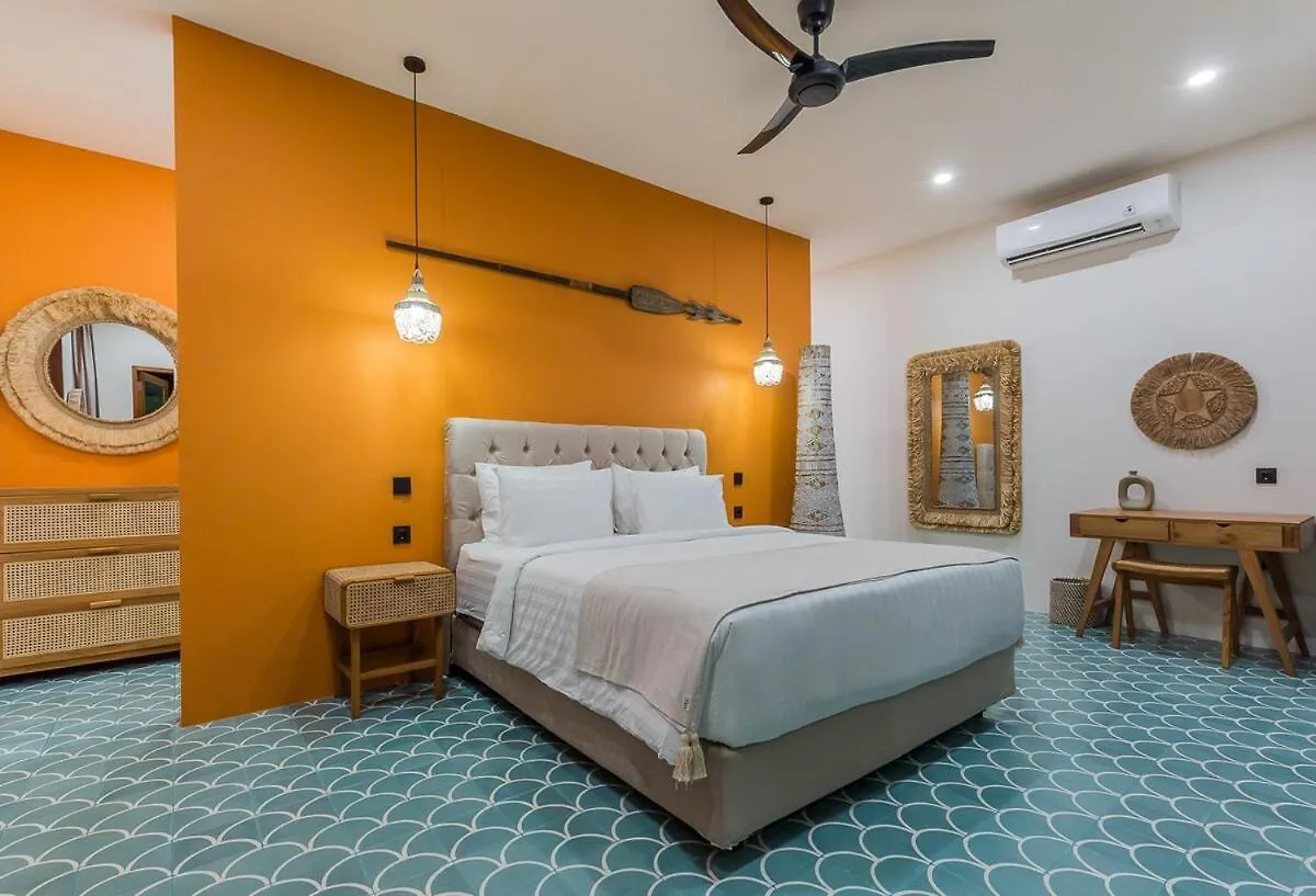 Villa Jinjah Soul Luxury 5Br Villa,18M Pool & Garden Mantaak