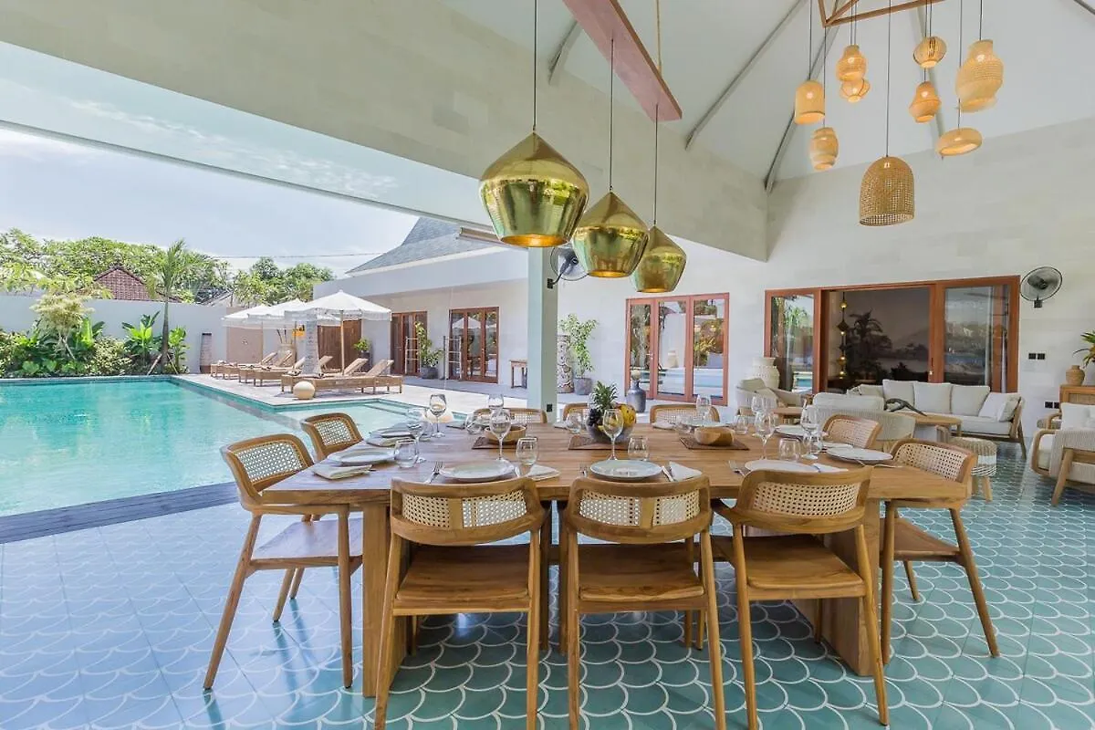 Villa Jinjah Soul Luxury 5Br Villa,18M Pool & Garden Mantaak Indonesia