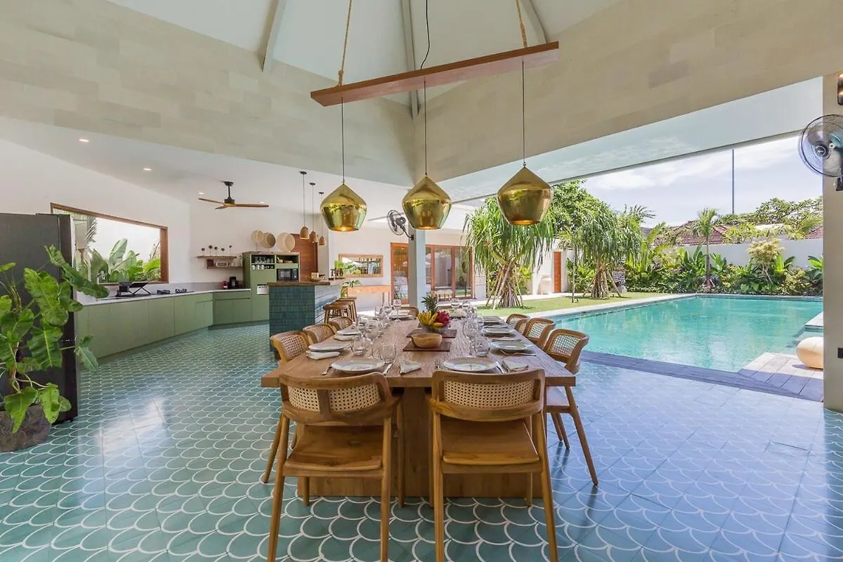 Villa Jinjah Soul Luxury 5Br Villa,18M Pool & Garden Mantaak